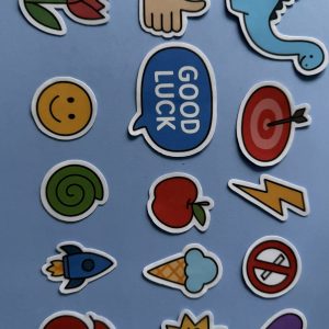 Naklejki wodoodporne, wycięte – dinozaur, rakieta, retro ikony