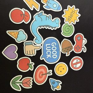 Naklejki wodoodporne, wycięte – dinozaur, rakieta, retro ikony